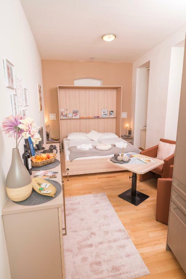 Tiny Hideaway Apartmán *
